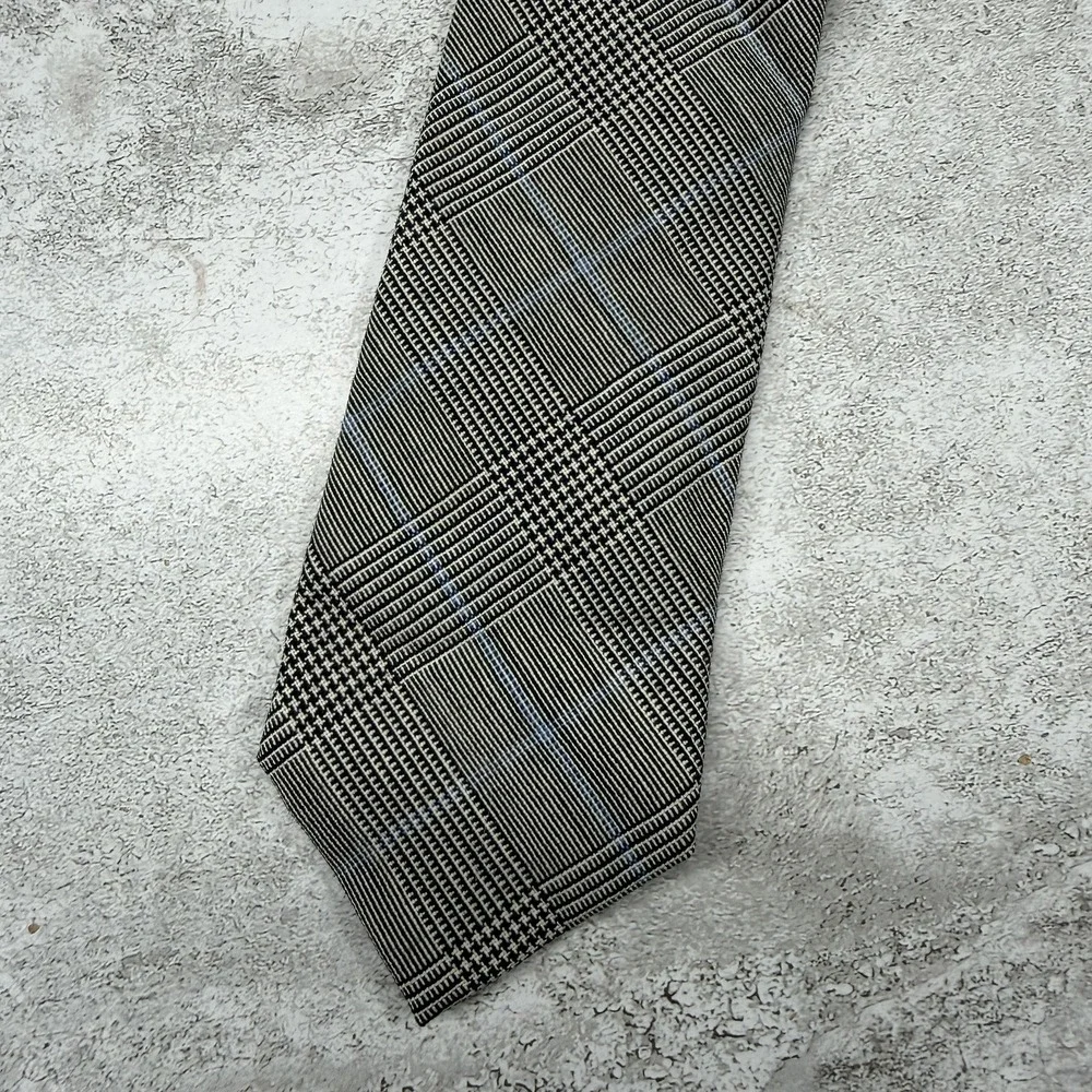 The Tie Bar 100%‎ Wool Tie Mens One Size Gray Plaid Made In China Necktie